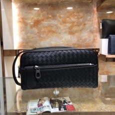 Mens Bottega Veneta Clutch Bags